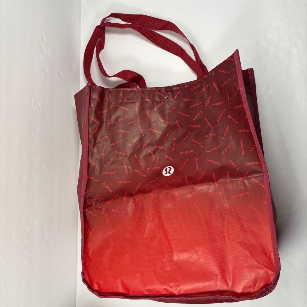 Lululemon Reusable Tote Red Ombre Shopping Bag Medium Snap Closure Sustainable